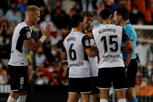 2026/27赛季欧冠抽签结果揭晓，豪门碰撞引发激烈竞争